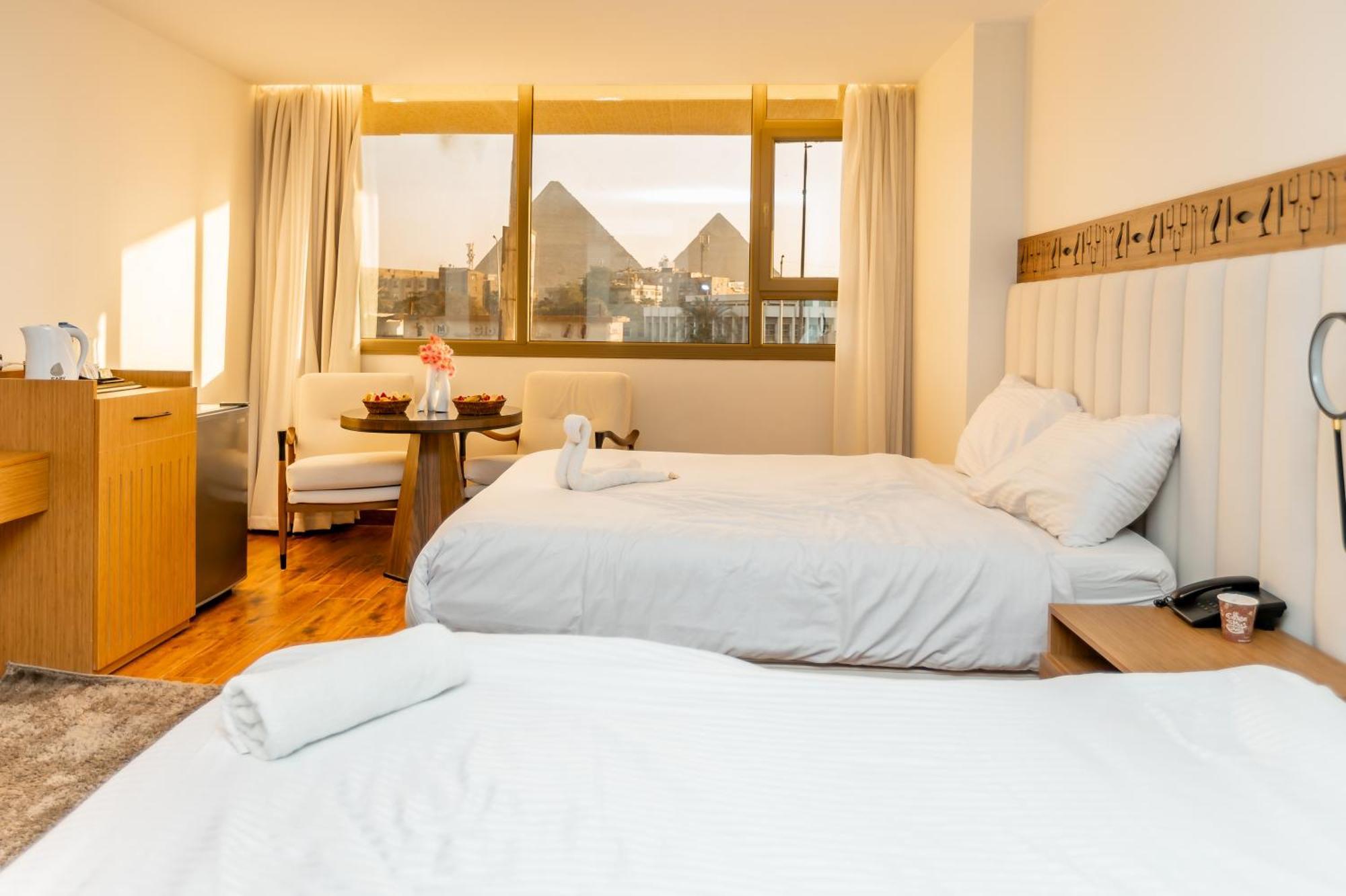 Superior Pyramids Inn Al Kawm al Akhdar Extérieur photo